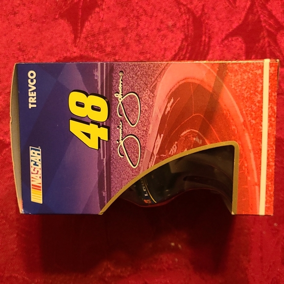 Jimmie Johnson NASCAR Trevco Christmas Ornament 2006 - Picture 5 of 8